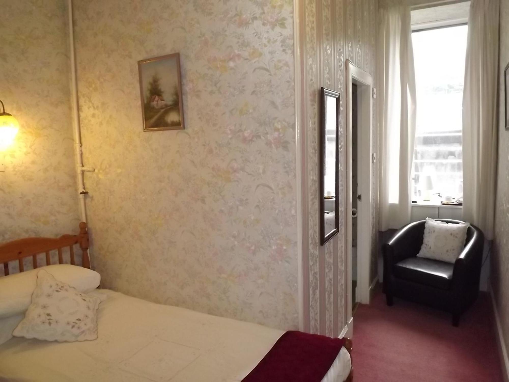 Palace Hotel - Small Hotel Оубън Стая снимка